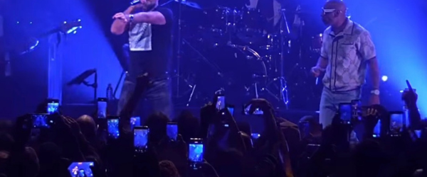 Akhenaton rejoint Nuttea sur scène lors de son concert du Bataclan pour jouer le morceau « Encore une tombe à fleurir »